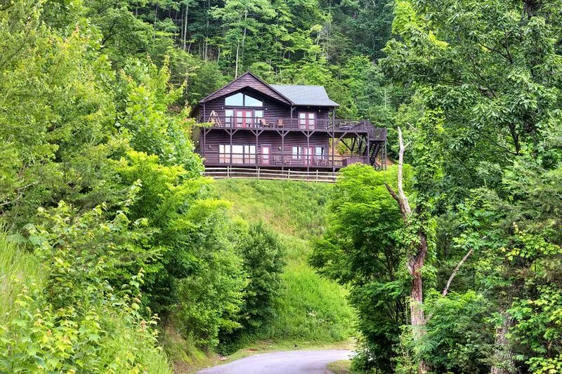 Wears Valley family cabin rentals with a mountain view 