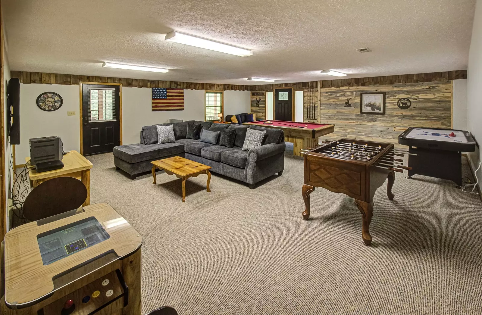 When it rains, it pours sometimes.  Have a Plan B.  Gameroom perfecr for those rainy Smoky Mountains Weather Days.