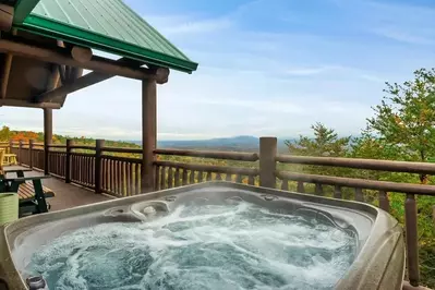 hot tub at smoky mountain cabin